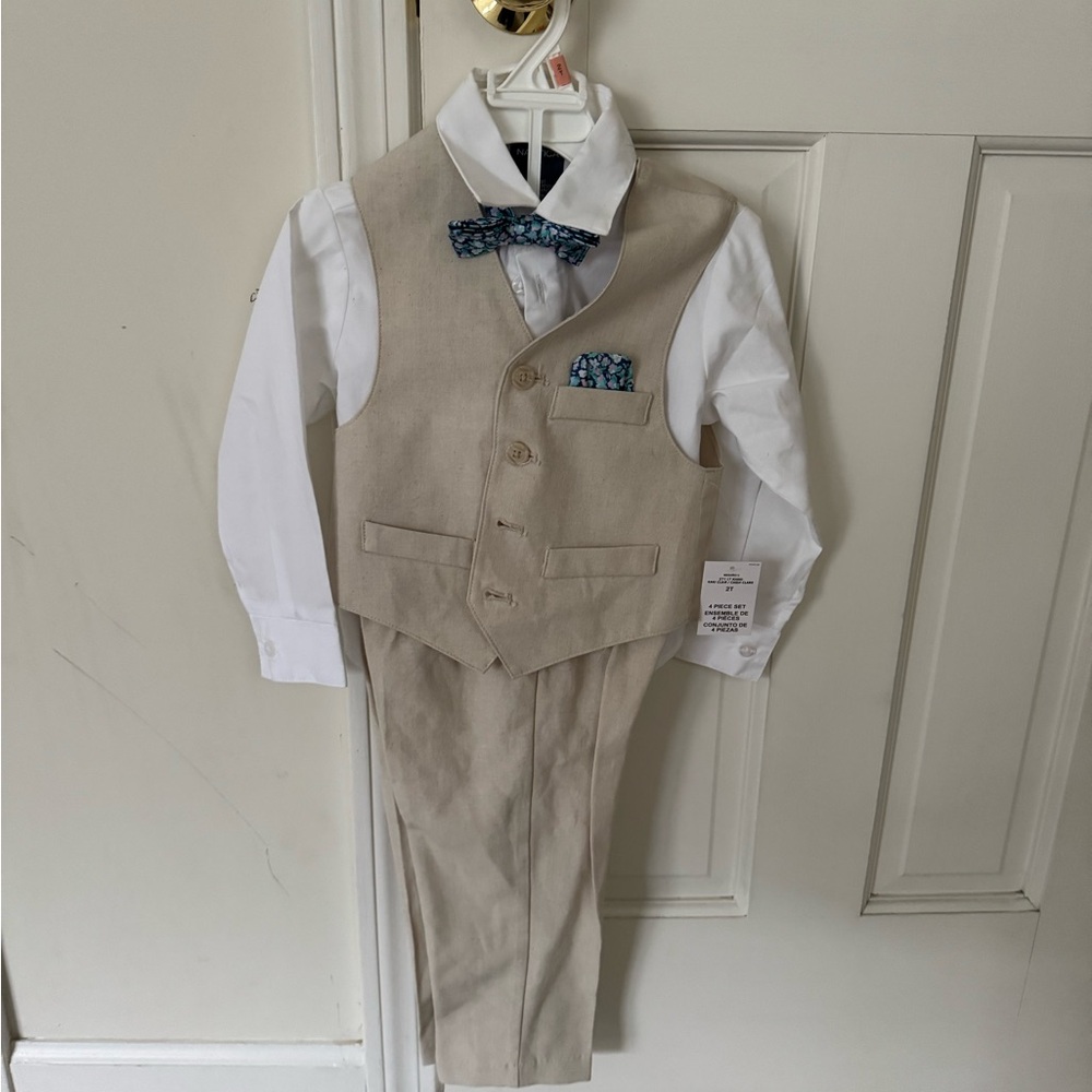Nautica Beige Vest and Pants Set with White Shirt and Paisley Bow Tie Size 2T
